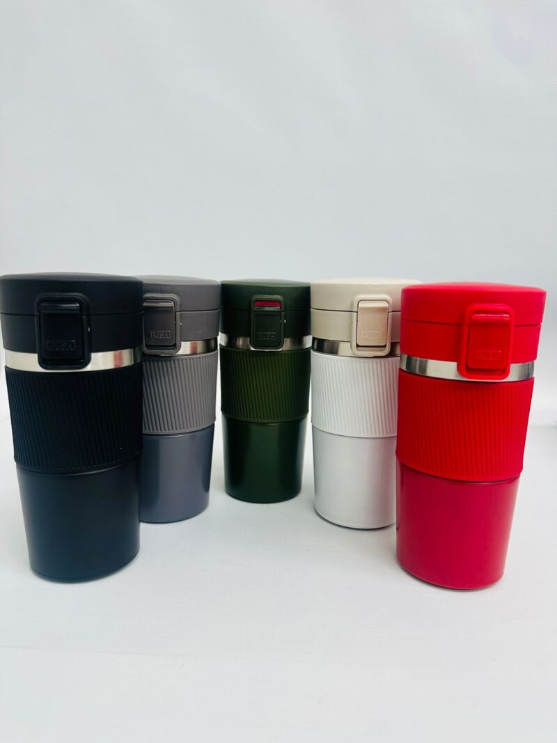 T040 - VASO TERMICO CON AGARRE DE GOMA 500ml